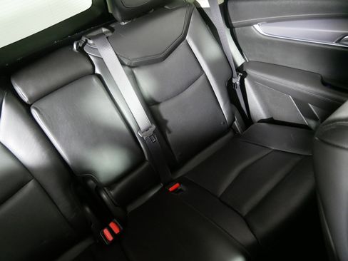 Used 2017 Cadillac XT5 Luxury image 14