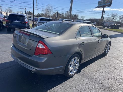 Used 2010 Ford Fusion SE image 4