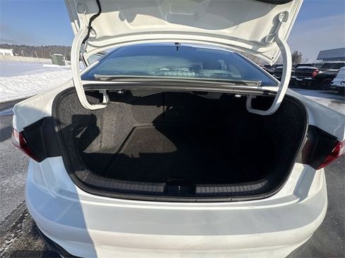 Used 2023 Volkswagen Jetta S image 27