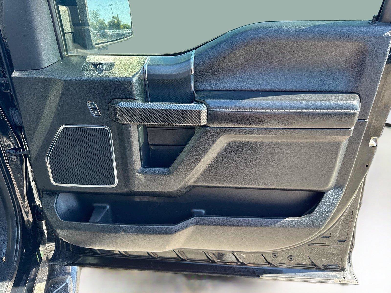 Used 2018 Ford F150 Lariat w/ Equipment Group 502A Luxury AWD/4WD image 16