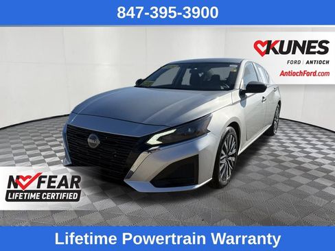 Used 2024 Nissan Altima 2.5 SV image 7