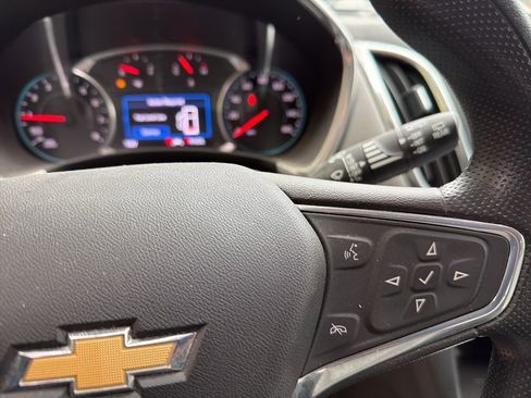 Used 2020 Chevrolet Equinox LT FWD image 22