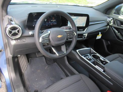 New 2026 Chevrolet Equinox LT image 14