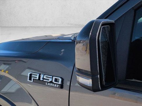 Used 2020 Ford F150 Lariat w/ Trailer Tow Package image 6