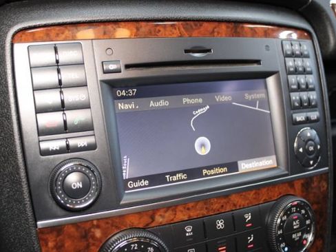 Used 2012 Mercedes-Benz R 350 4MATIC image 17