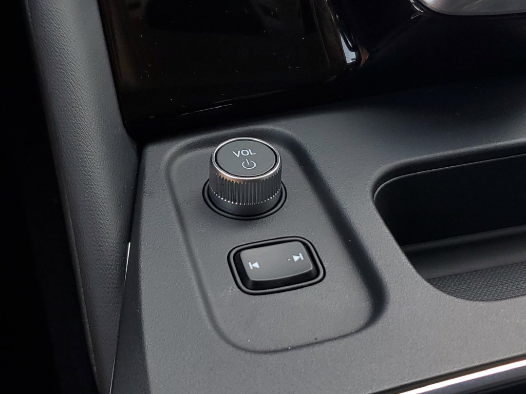 Certified 2026 Acura MDX w/ Technology Package FWD image 29