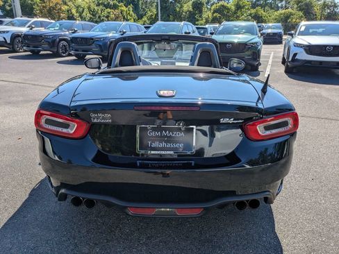 Used 2017 FIAT 124 Spider Abarth RWD image 5