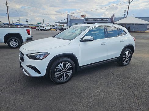 Certified 2025 Mercedes-Benz GLA 250 4MATIC image 2