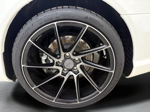 Used 2011 Mercedes-Benz SL 550 image 12