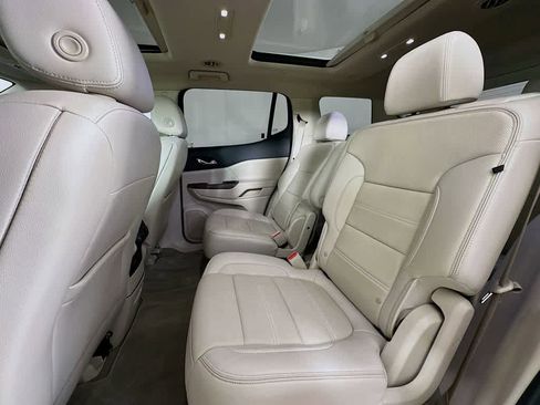 Used 2020 GMC Acadia Denali w/ Technology Package image 14