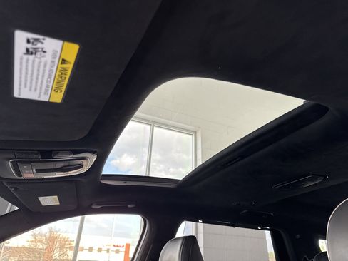 Used 2022 Hyundai Palisade Calligraphy image 23