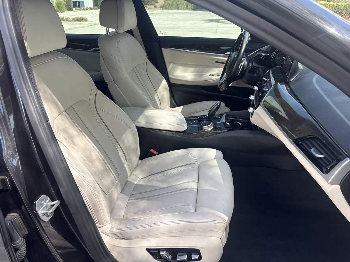 Used 2017 BMW 540i xDrive AWD/4WD image 17