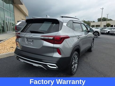 Used 2023 Kia Seltos EX AWD/4WD image 4