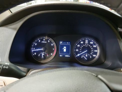 Used 2018 Hyundai Tucson Value FWD image 20
