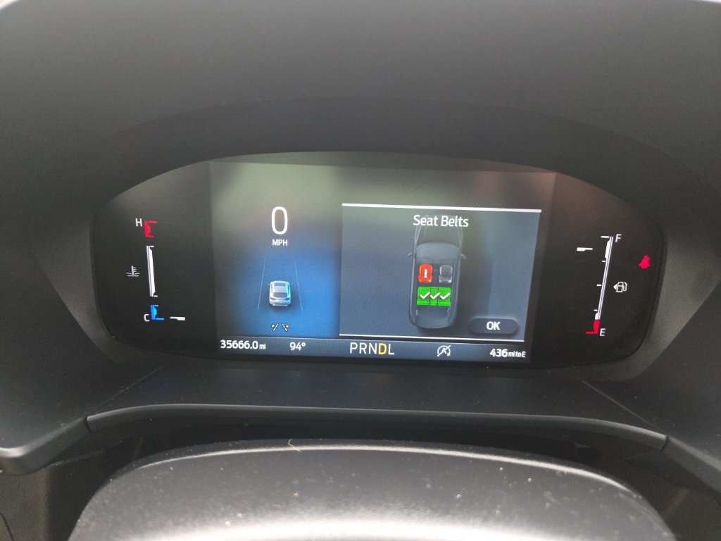 Used 2025 Ford Escape Active AWD/4WD image 2