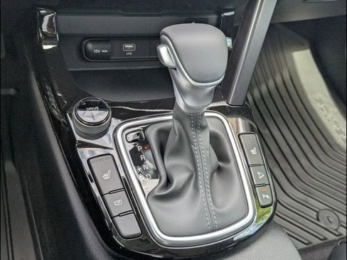 New 2026 Kia Seltos EX FWD image 11