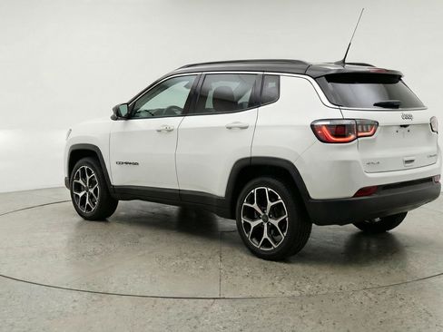 Used 2025 Jeep Compass Limited image 6