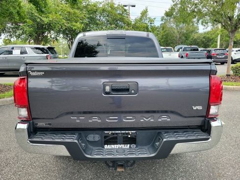 Used 2021 Toyota Tacoma SR5 RWD image 7
