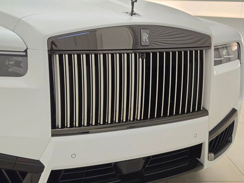 Certified 2026 Rolls-Royce Cullinan Black Badge AWD/4WD image 7