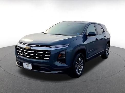 Used 2025 Chevrolet Equinox LT image 7