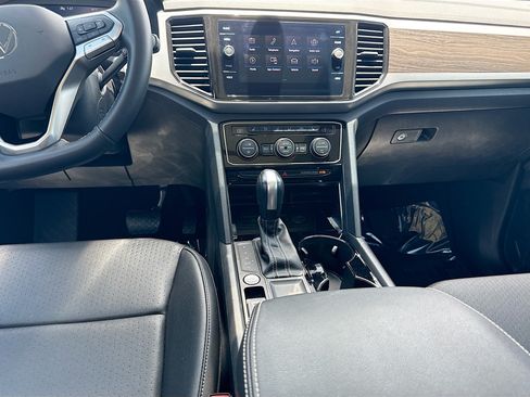 Used 2023 Volkswagen Atlas SE FWD image 19