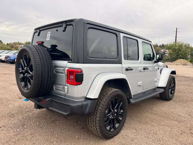 Used 2023 Jeep Wrangler Unlimited Sahara w/ Cold Weather Group AWD/4WD image 6