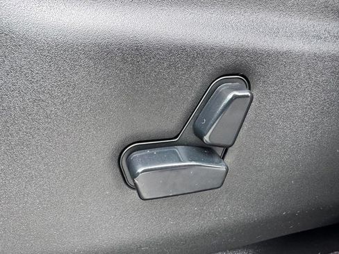 Used 2020 Jeep Grand Cherokee Altitude AWD/4WD image 28
