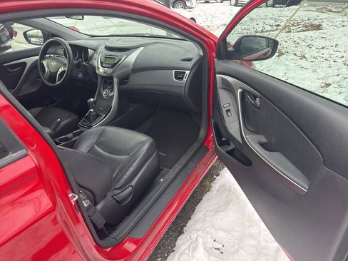 Used 2013 Hyundai Elantra SE image 21