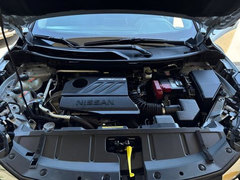 Used 2025 Nissan Rogue SV FWD image 34