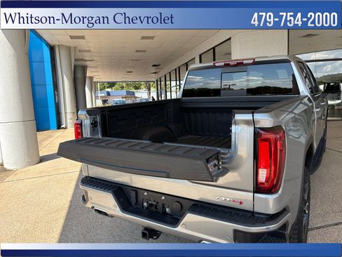 Used 2024 GMC Sierra 1500 AT4 w/ Technology Package AWD/4WD image 43
