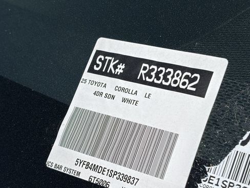 Certified 2025 Toyota Corolla LE w/ Convenience Package FWD image 15