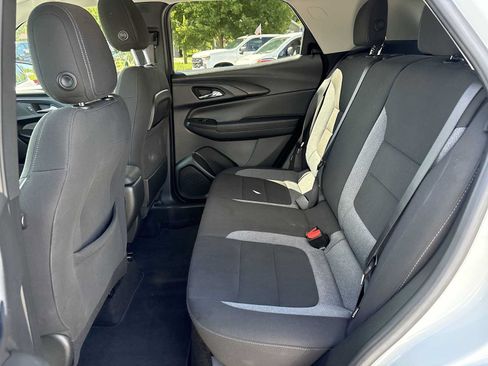 Used 2022 Chevrolet TrailBlazer LT FWD image 22