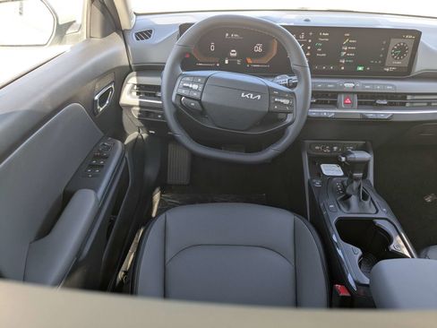 New 2026 Kia K4 EX FWD image 16