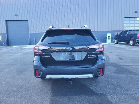 Used 2021 Subaru Outback Touring XT image 4