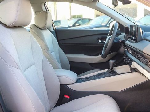 Used 2024 Honda Accord EX image 18