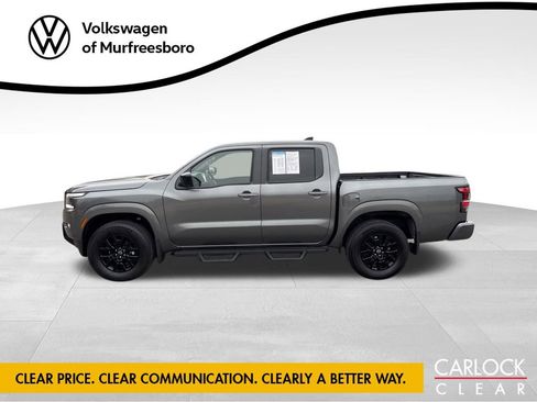 Used 2023 Nissan Frontier SV w/ Midnight Edition Package image 4