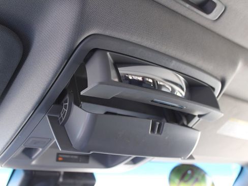 Used 2019 Chevrolet Suburban LT image 45