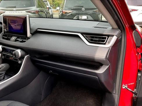 Certified 2025 Toyota RAV4 LE image 18