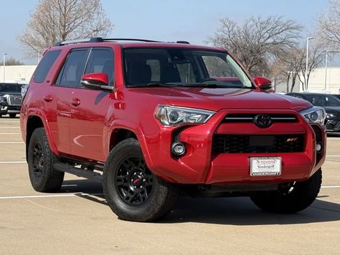 Used 2023 Toyota 4Runner SR5 Premium w/ Moonroof Package image 2