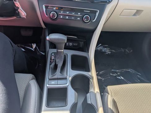 Used 2016 Kia Optima LX image 12