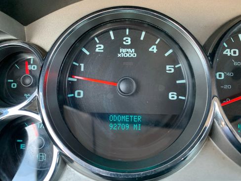 Used 2013 Chevrolet Silverado 3500 W/T image 9