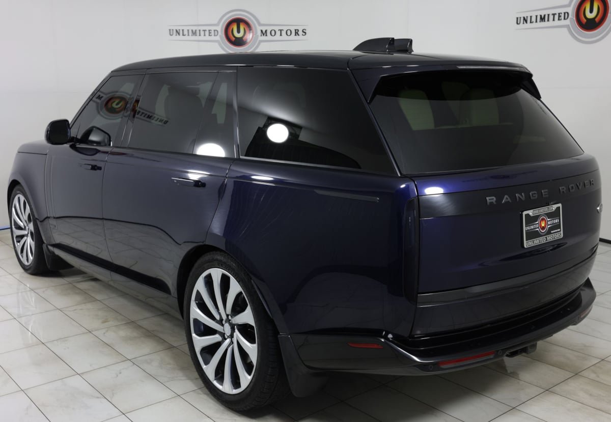 Used 2023 Land Rover Range Rover Long Wheelbase Autobiography AWD/4WD image 4