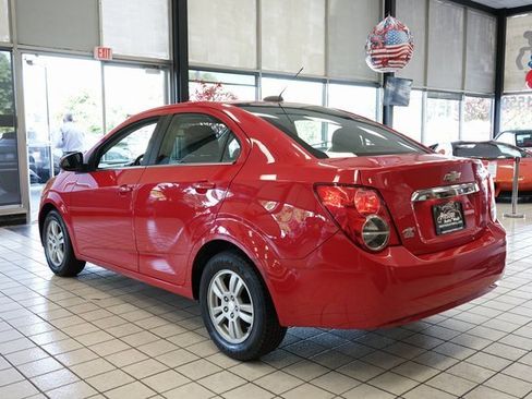 Used 2015 Chevrolet Sonic LT image 4