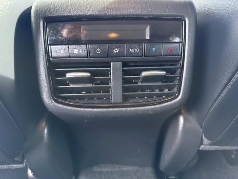 Used 2022 MAZDA CX-9 Touring image 19