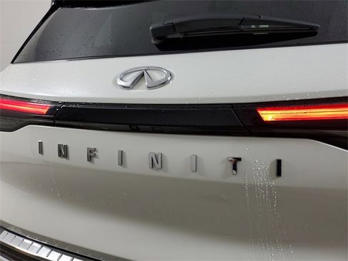 Used 2023 INFINITI QX60 Luxe w/ Cargo Package image 6