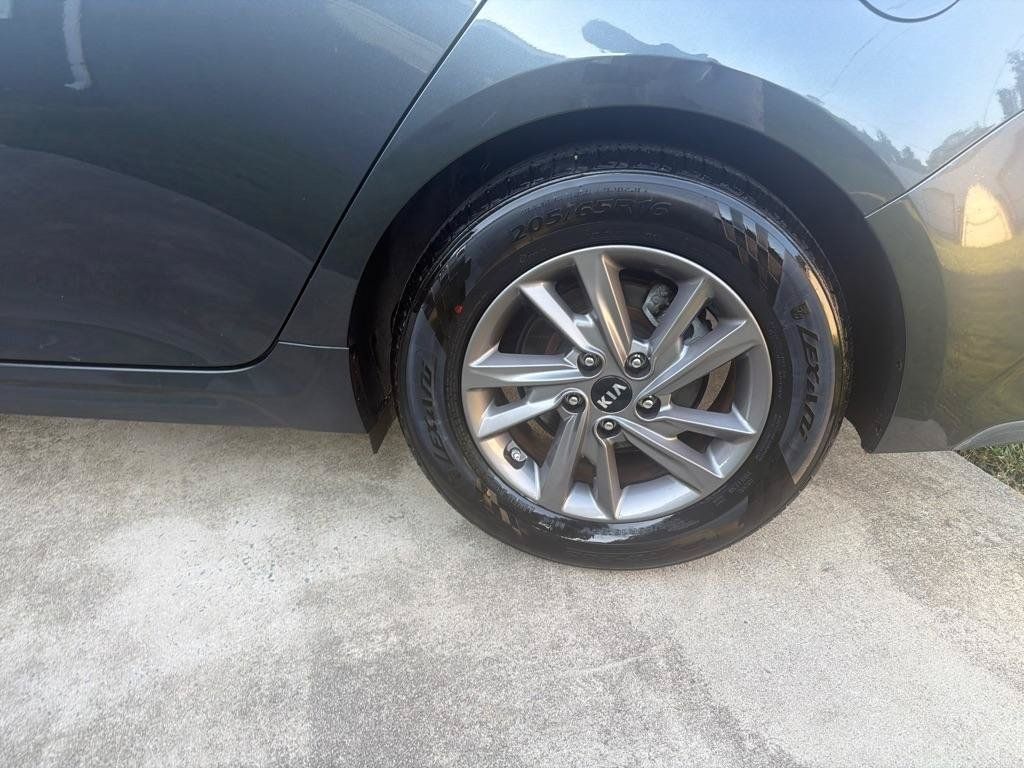 Used 2020 Kia Optima LX FWD image 36