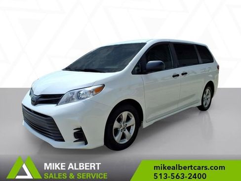 Used 2020 Toyota Sienna L image 3