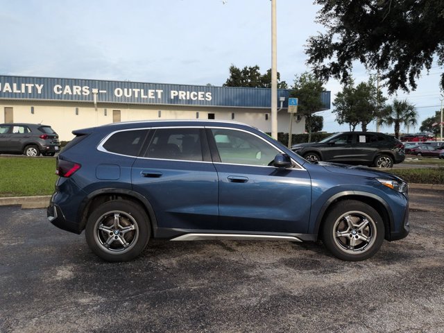 Used 2025 BMW X1 xDrive28i AWD/4WD image 3