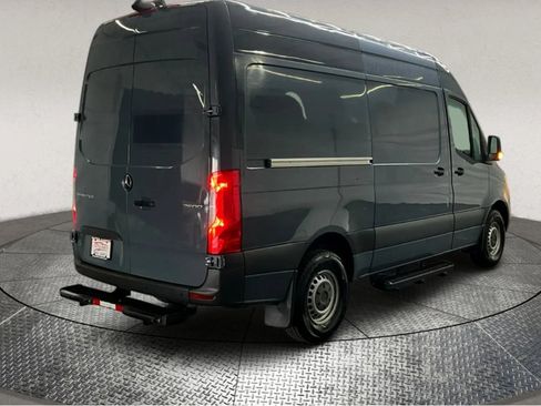 Used 2019 Mercedes-Benz Sprinter 144 image 8
