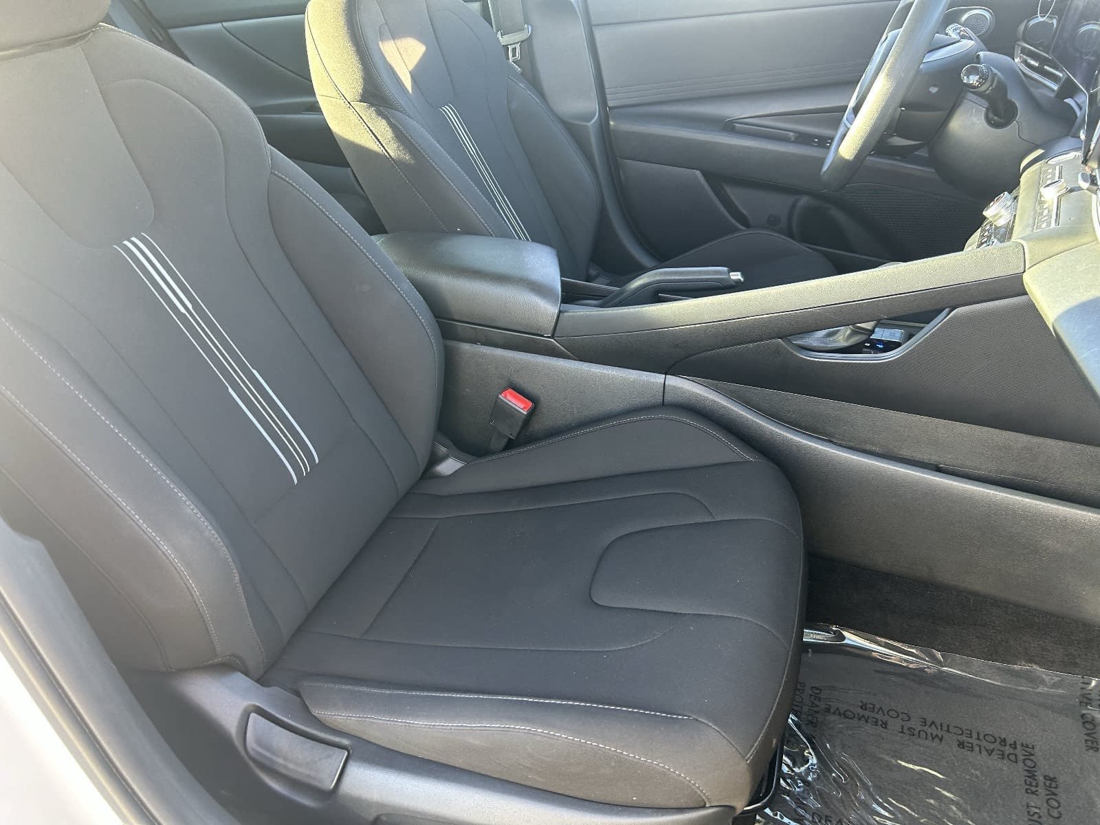 Used 2024 Hyundai Elantra SEL FWD image 13